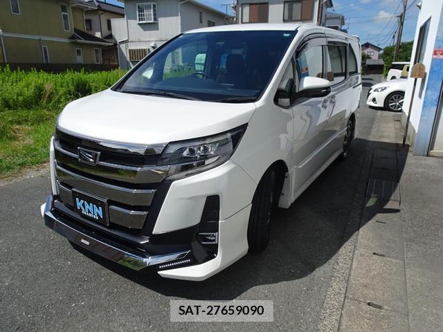 Toyota NOAH 2017-10 8728259-4