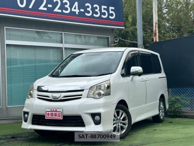 Toyota NOAH 2010-06 8728268-0