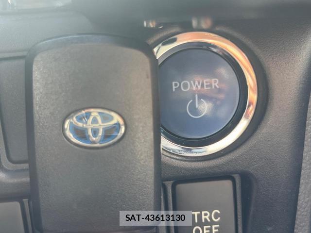 Toyota NOAH 2020-01 8728377-10