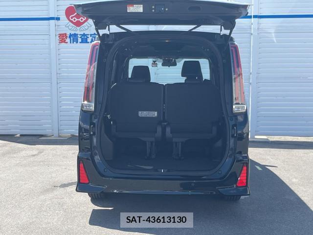 Toyota NOAH 2020-01 8728377-14