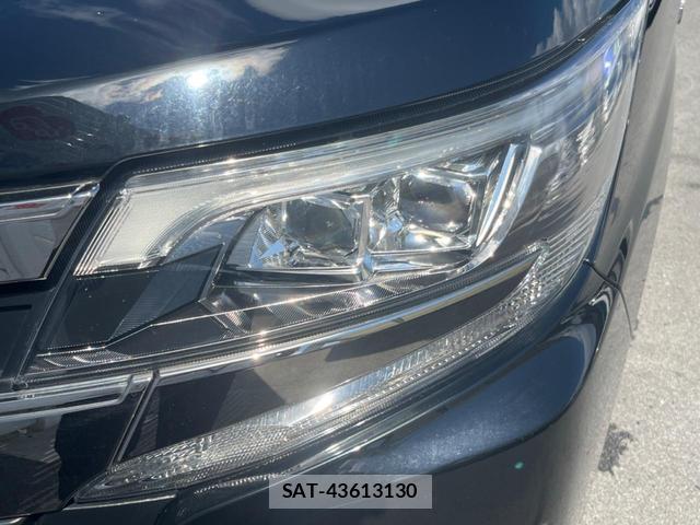 Toyota NOAH 2020-01 8728377-16