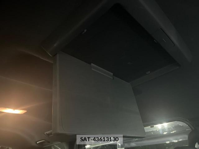 Toyota NOAH 2020-01 8728377-7