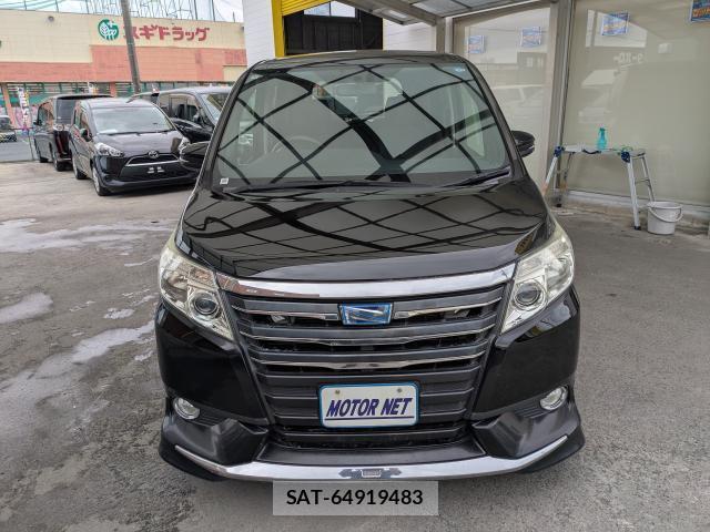 Toyota NOAH 2014-03 8728566-12