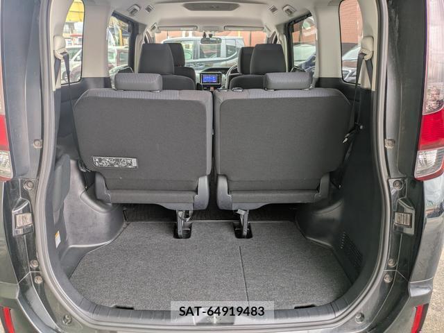 Toyota NOAH 2014-03 8728566-15