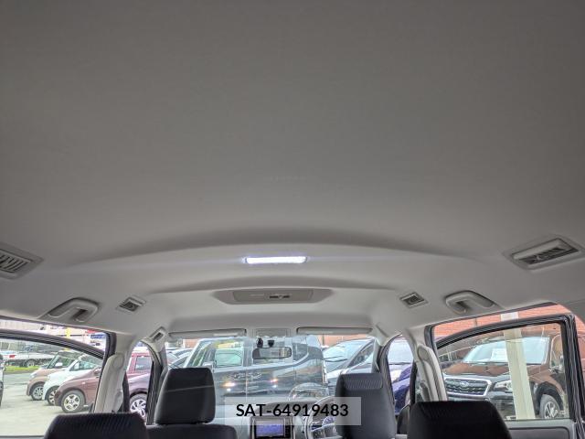 Toyota NOAH 2014-03 8728566-16
