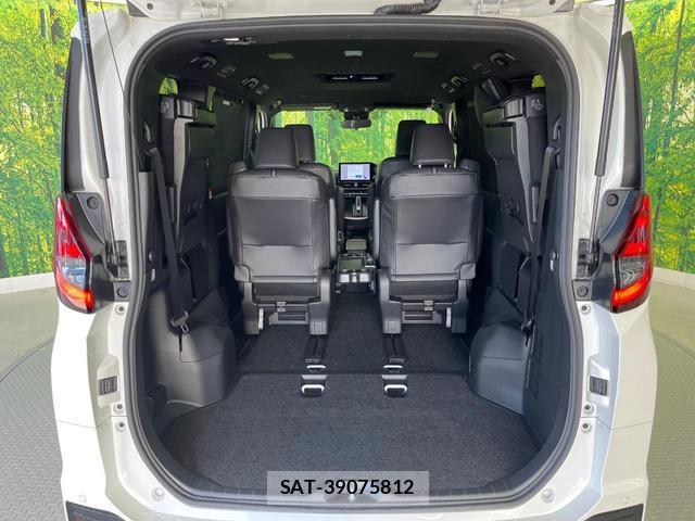 Toyota NOAH 2023-11 8728572-11