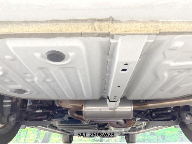 Toyota NOAH 2019-02 8728959-18