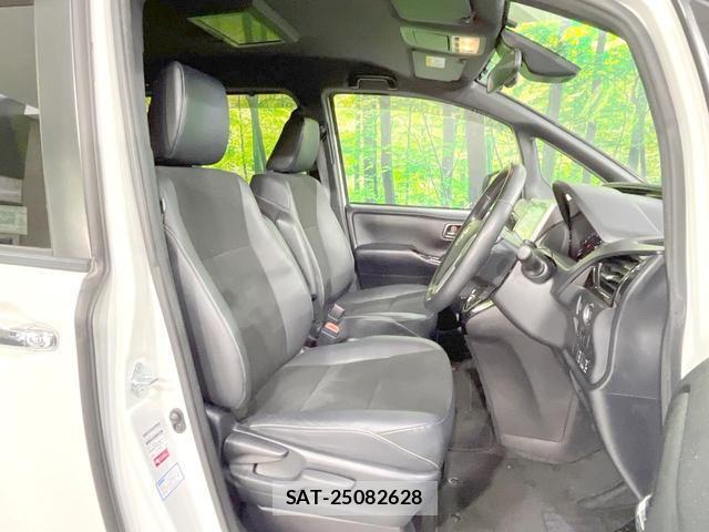Toyota NOAH 2019-02 8728959-7