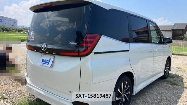 Toyota NOAH 2025-11 8729078-12