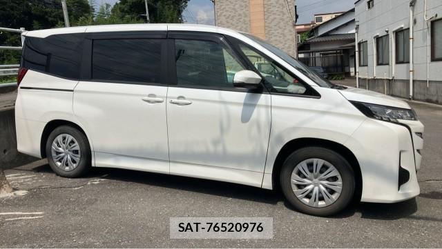 Toyota NOAH 2022-03 8729571-10