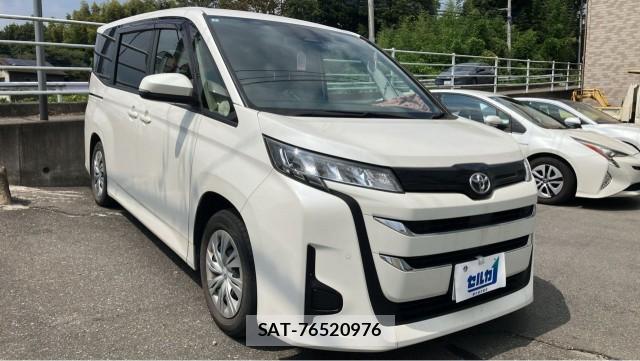 Toyota NOAH 2022-03 8729571-11