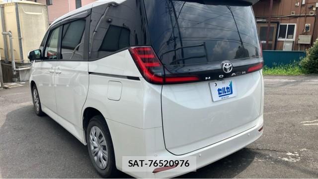 Toyota NOAH 2022-03 8729571-13