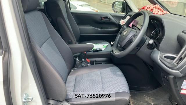 Toyota NOAH 2022-03 8729571-5