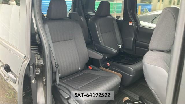 Toyota NOAH 2023-11 8729592-6