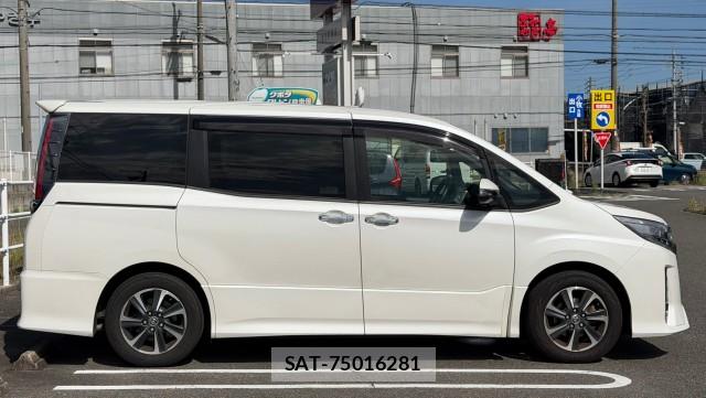 Toyota NOAH 2019-11 8729637-3