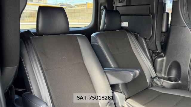 Toyota NOAH 2019-11 8729637-6