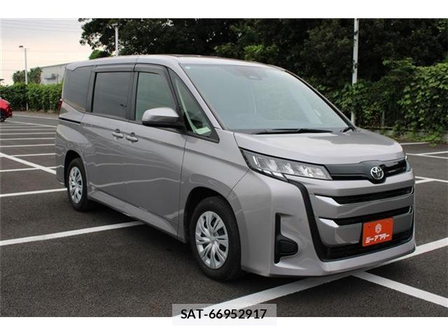Toyota NOAH 2024-04 8729847-1