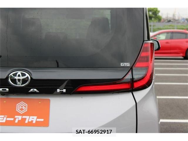 Toyota NOAH 2024-04 8729847-5