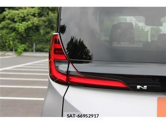 Toyota NOAH 2024-04 8729847-6