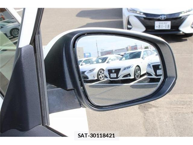 Toyota NOAH 2022-05 8730054-13