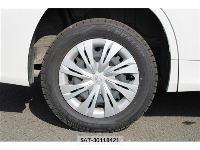Toyota NOAH 2022-05 8730054-17