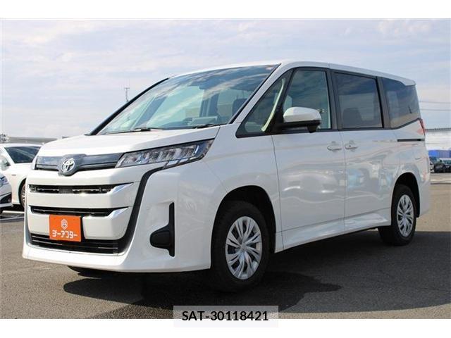 Toyota NOAH 2022-05 8730054-9