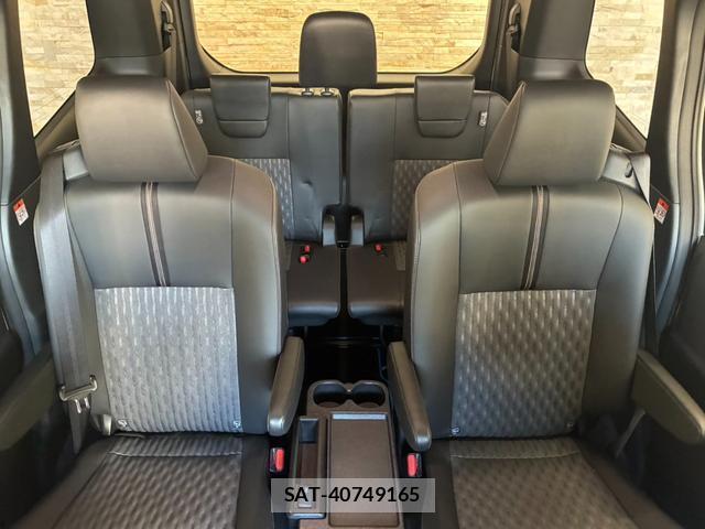 Toyota NOAH 2026-01 8730179-15
