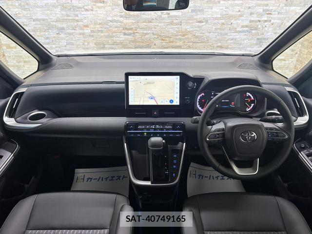 Toyota NOAH 2026-01 8730179-18