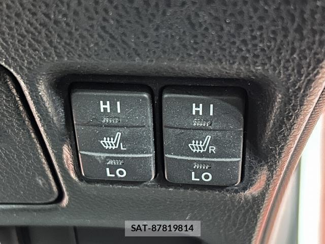Toyota NOAH 2017-10 8730201-14