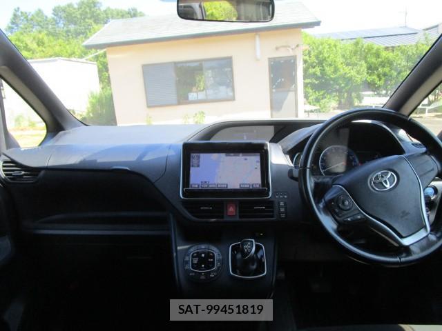 Toyota NOAH 2015-03 8730236-2