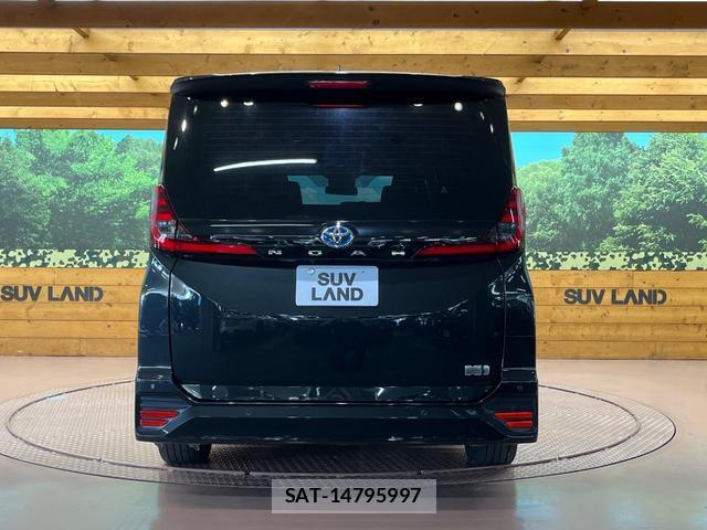 Toyota NOAH 2022-03 8730614-15