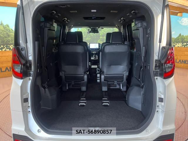 Toyota NOAH 2022-10 8730618-10