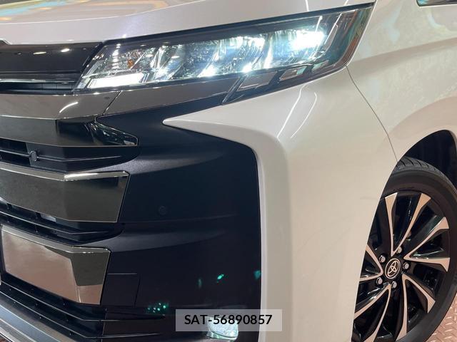 Toyota NOAH 2022-10 8730618-12