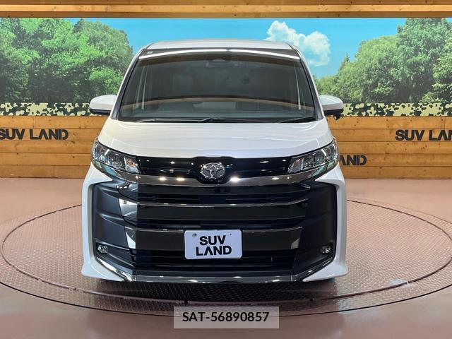 Toyota NOAH 2022-10 8730618-14