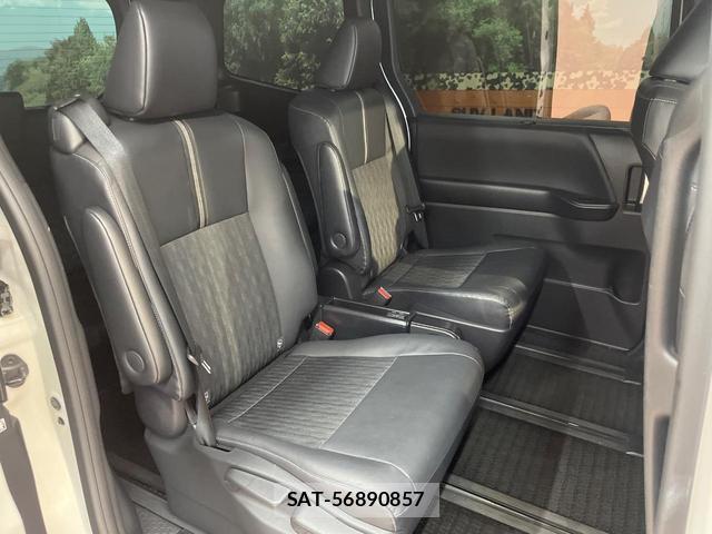 Toyota NOAH 2022-10 8730618-8