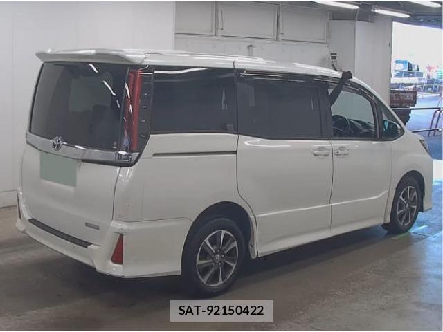 Toyota NOAH 2020-12 8730718-1