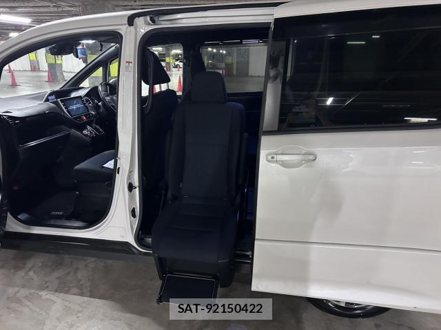Toyota NOAH 2020-12 8730718-8