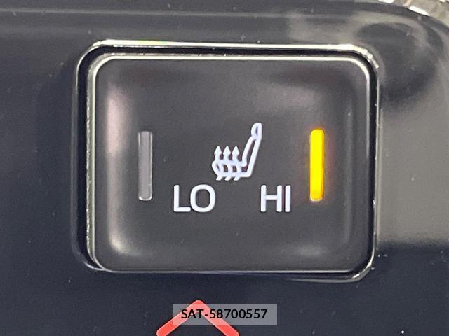 Toyota NOAH 2023-03 8730833-6