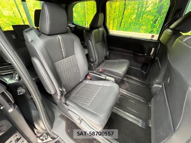 Toyota NOAH 2023-03 8730833-8