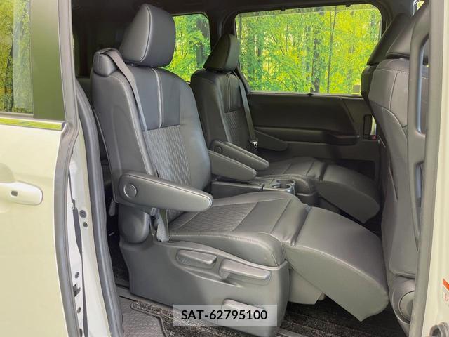 Toyota NOAH 2024-10 8730888-8