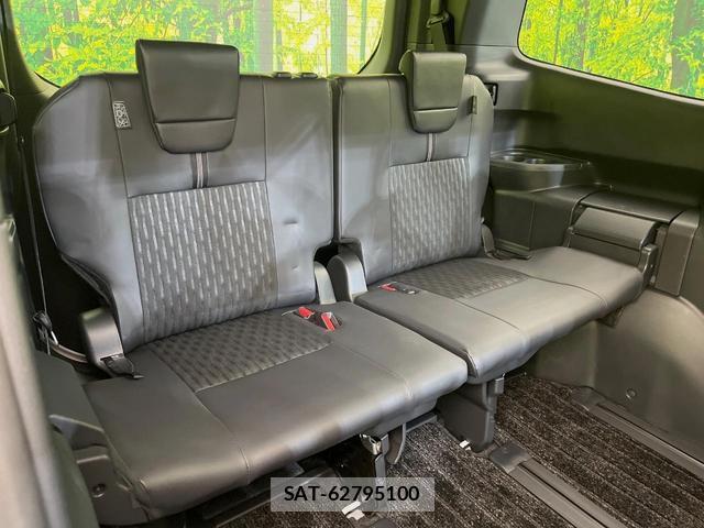 Toyota NOAH 2024-10 8730888-9