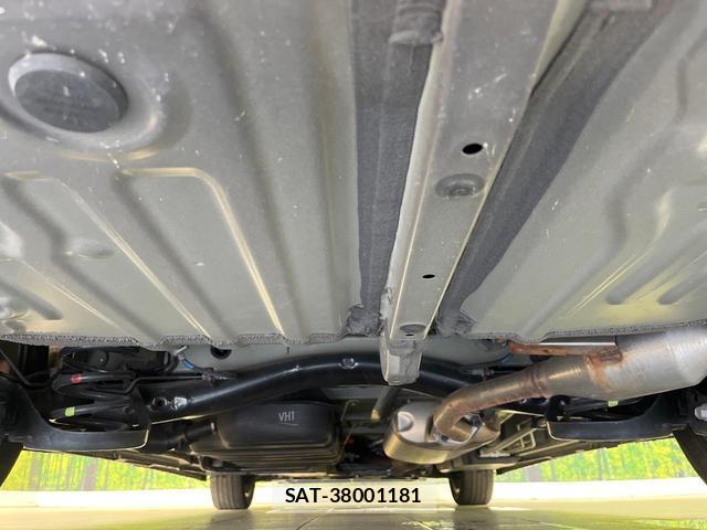 Toyota NOAH 2024-01 8730948-19