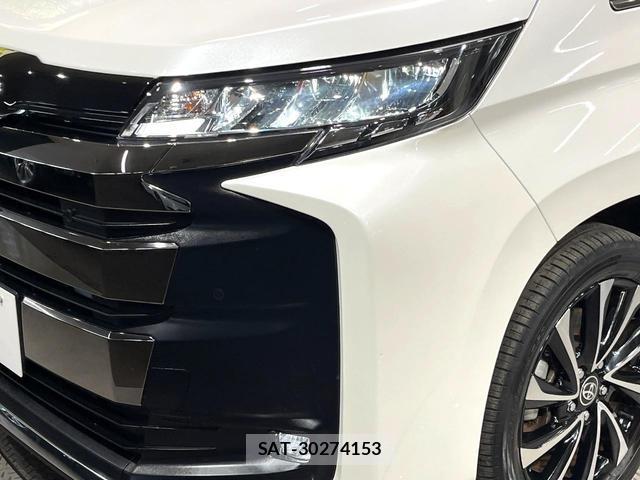Toyota NOAH 2023-08 8730988-11
