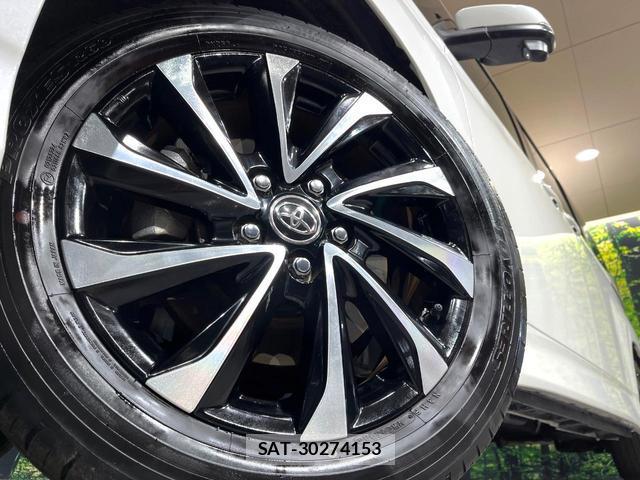 Toyota NOAH 2023-08 8730988-12