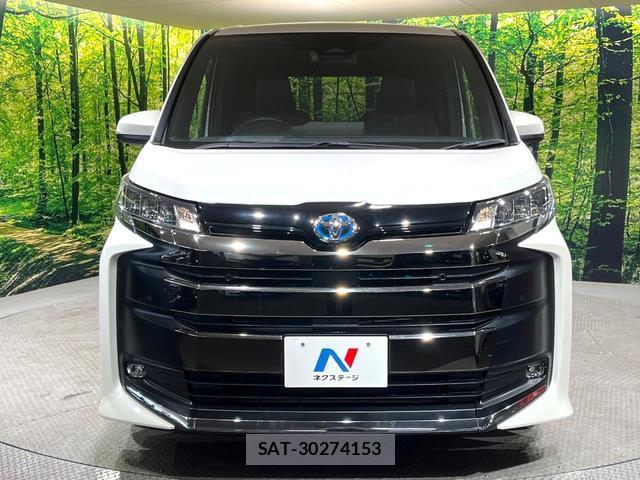 Toyota NOAH 2023-08 8730988-13