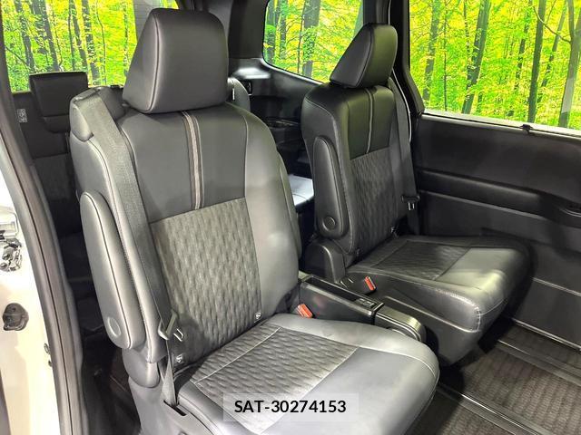 Toyota NOAH 2023-08 8730988-8