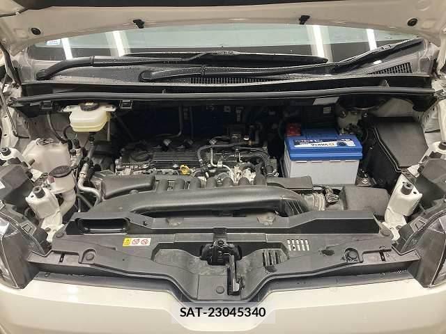 Toyota NOAH 2023-09 8731344-13