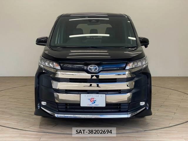Toyota NOAH 2023-06 8731385-14