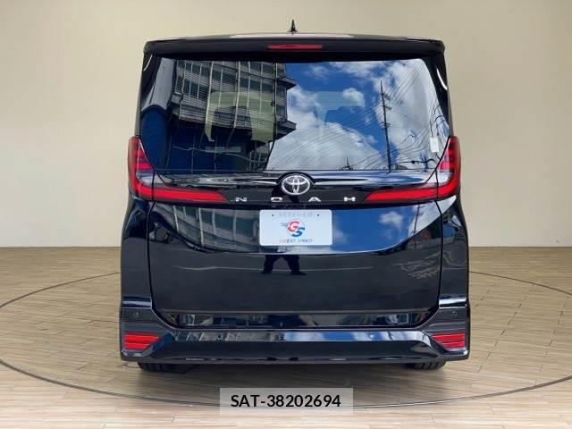 Toyota NOAH 2023-06 8731385-15