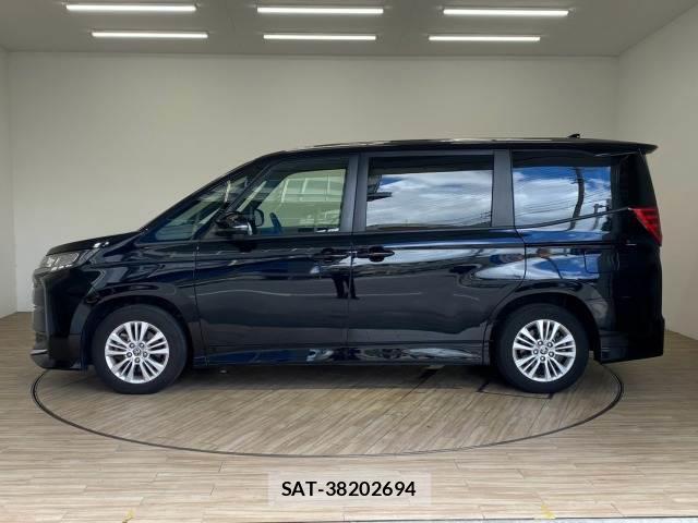 Toyota NOAH 2023-06 8731385-16